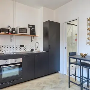 Apartment Cosy Proche De L'arc De Triomphe - 2p, Paris